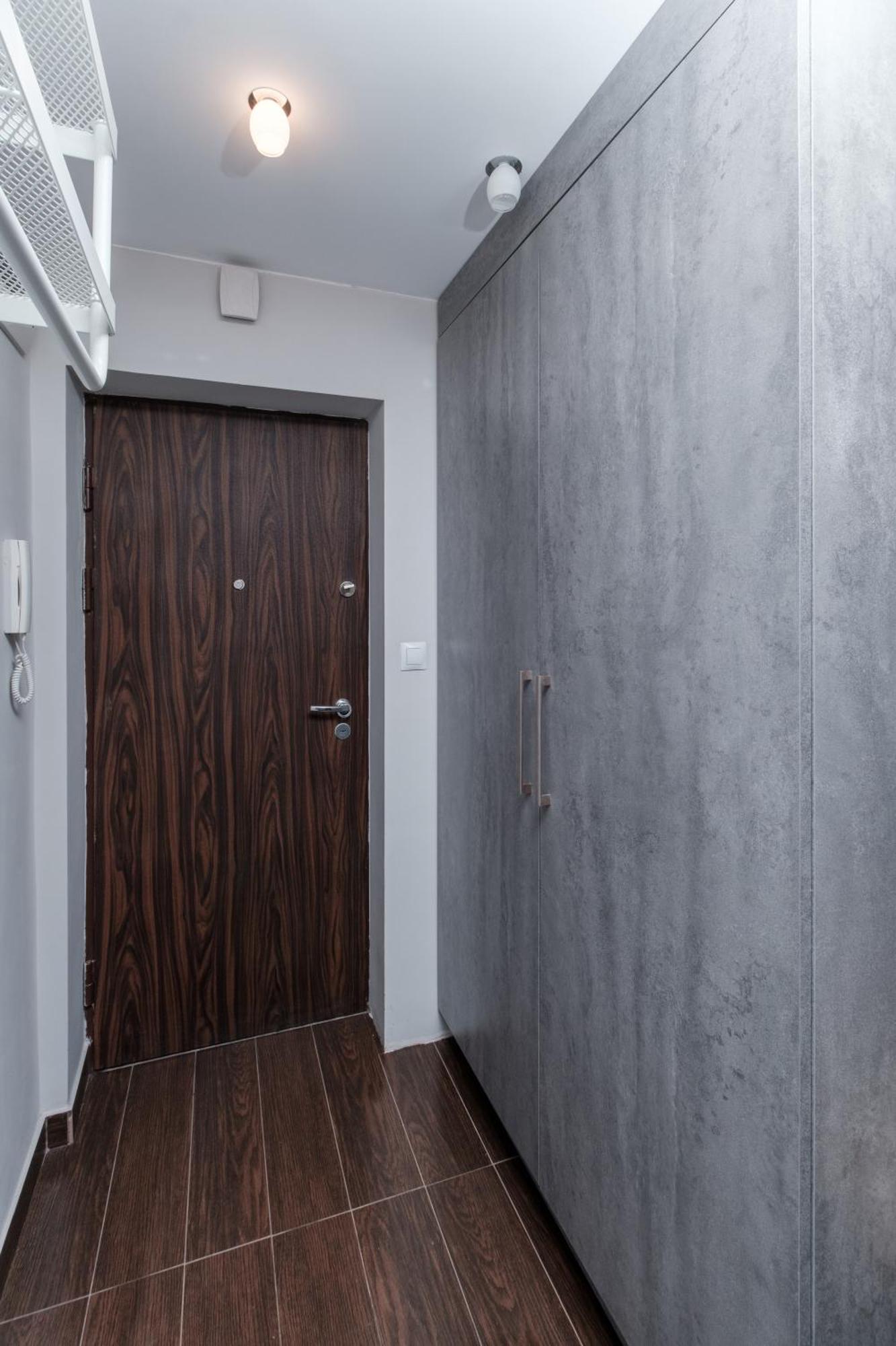 Apartment Inside Solec Iii *